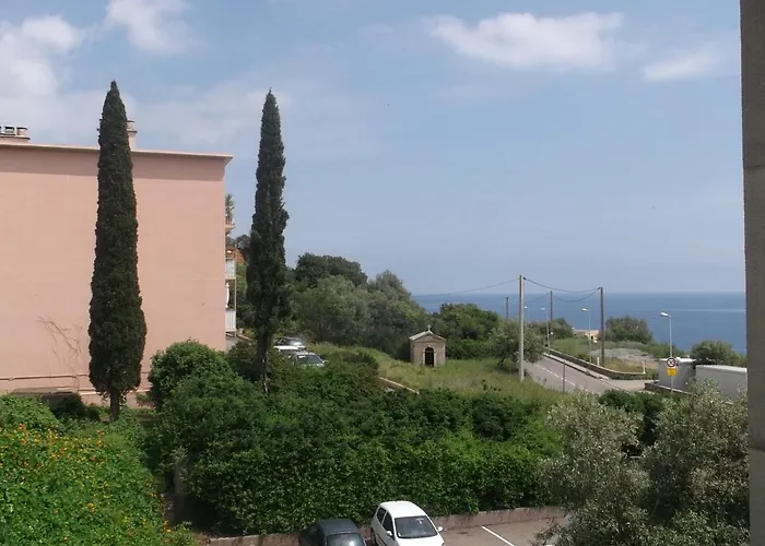 Agreable Studio Debut Cap Corse Proche Bastia